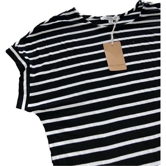 Green Envelope B&W Striped Dolman Top size XS NWT - Picture 2 of 2